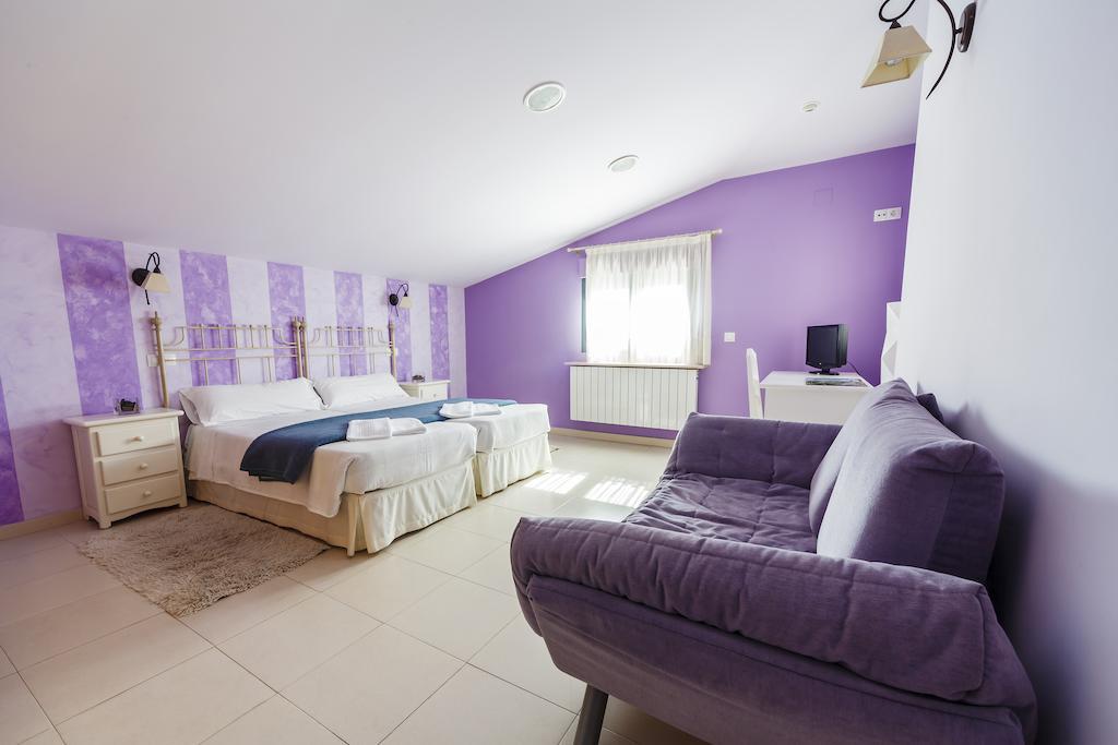 Hotel Rural La Consulta De Isar Ngoại thất bức ảnh